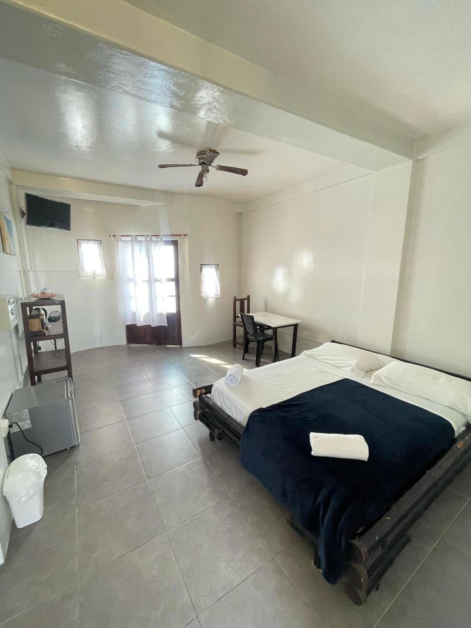 Loki Del Mar Hostel Mancora Exterior photo