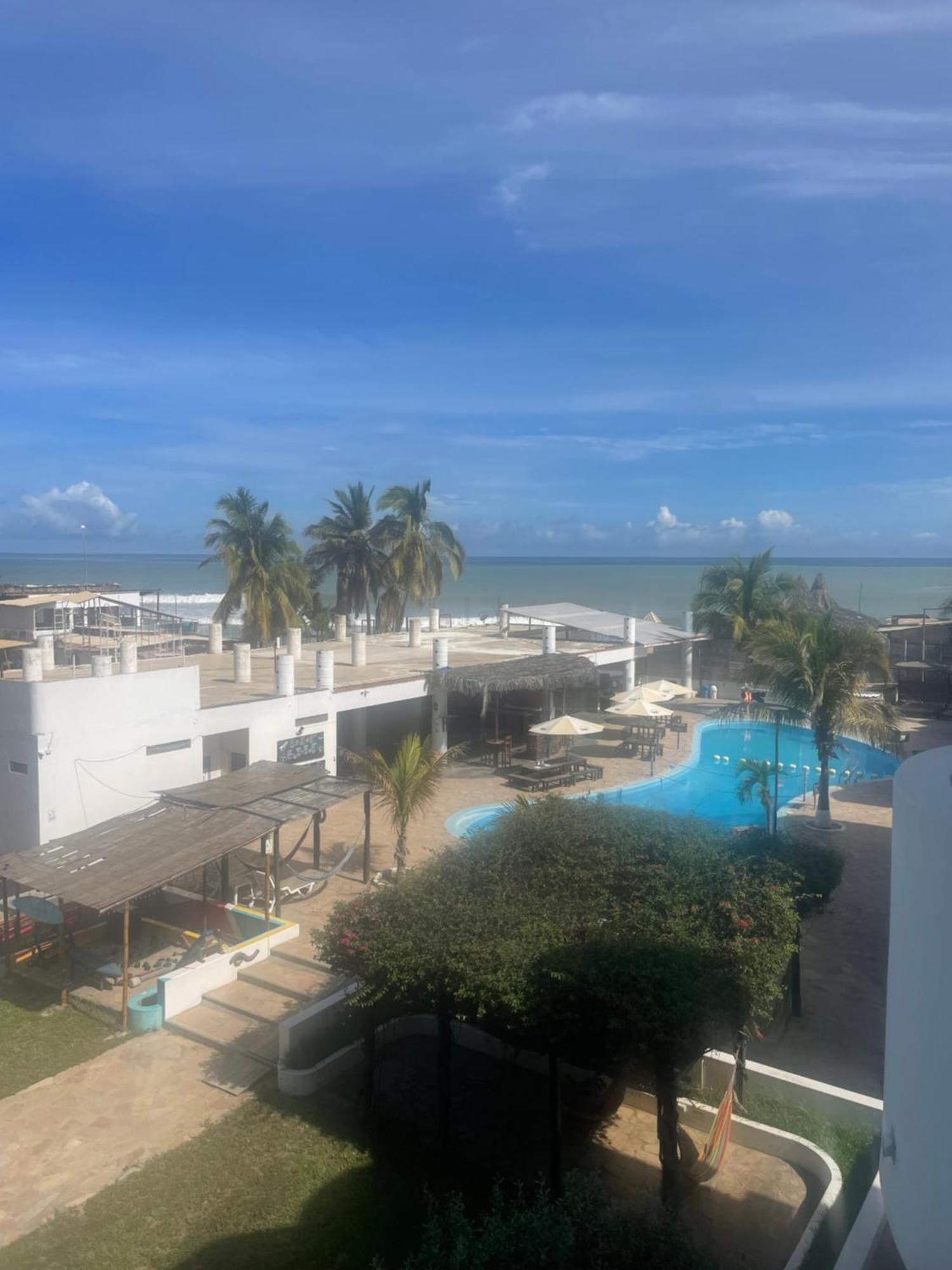 Loki Del Mar Hostel Mancora Exterior photo